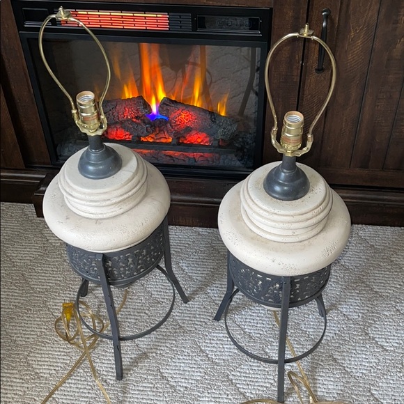 2 piece set pottery lamps